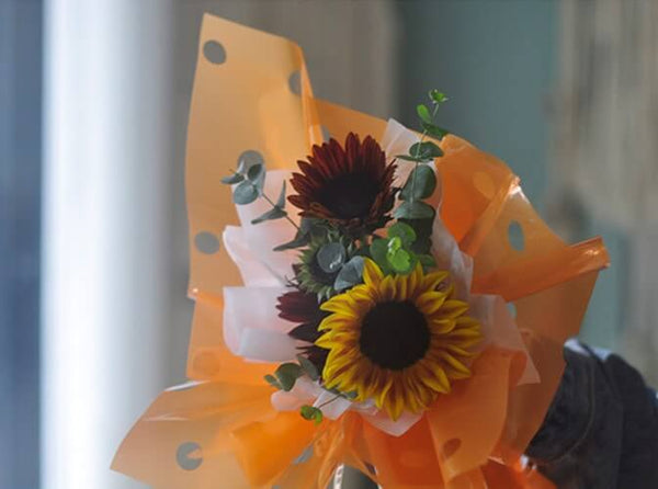     floral-wrap