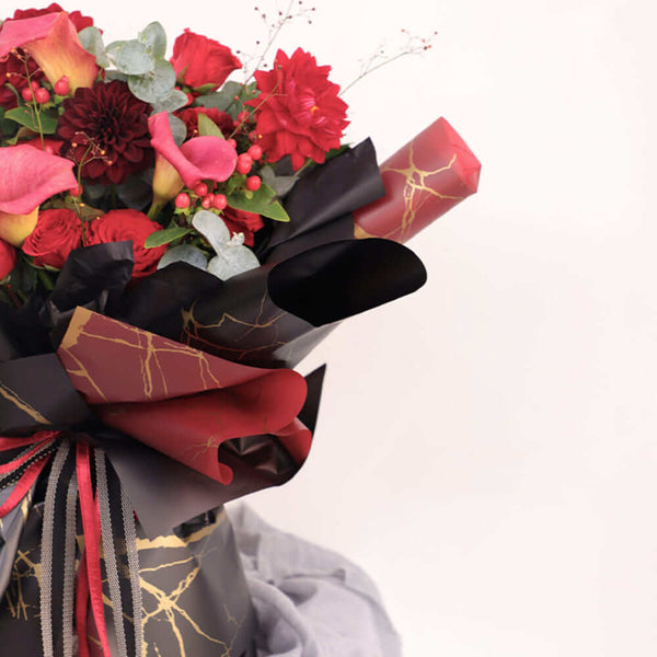 flower-bouquet-wrapping-paper