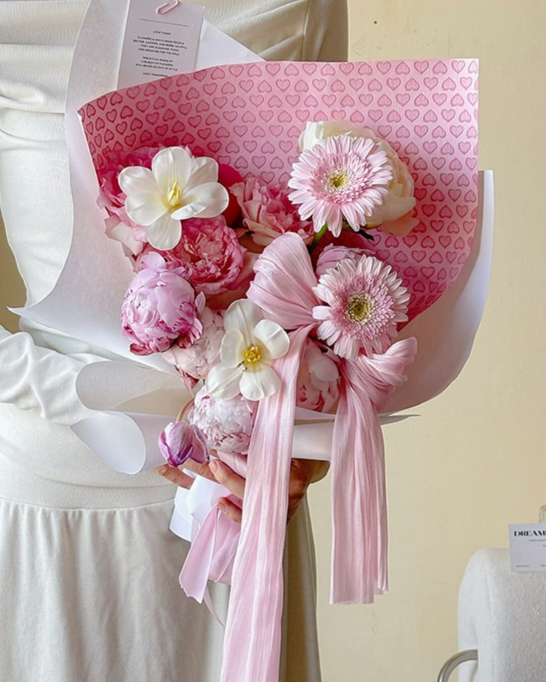 bouquet-wrapping-paper