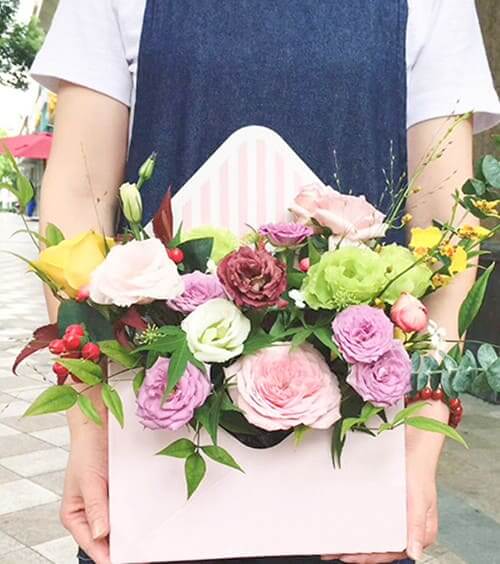 box-flower-bouquet