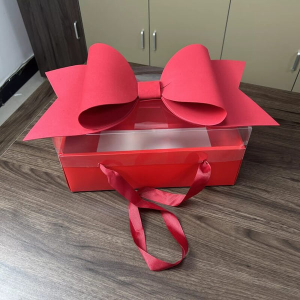 charcuterie-boxes-with-clear-lids