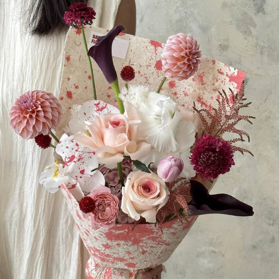flower-wrapping-paper