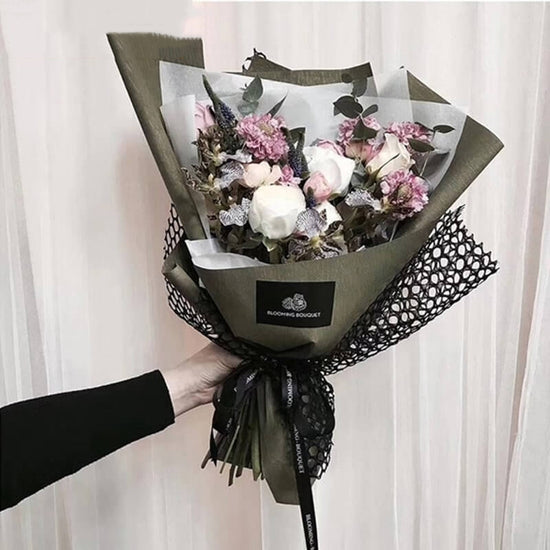 korean-style-flower-wrapping