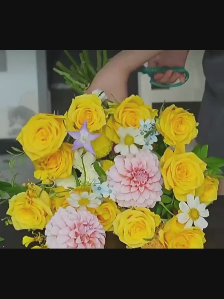 flowers-wrapping-paper