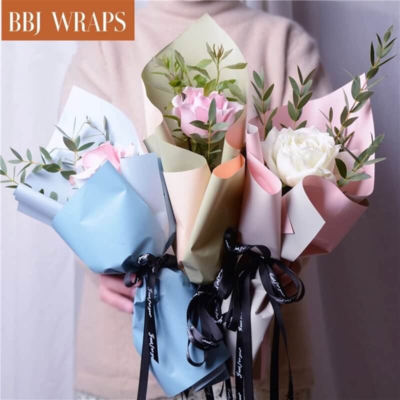 Korean Style Flower Wrapping Paper Floral Bouquet Wraps Gift Packaging  Florist Supplies 20 Counts (Light peach)