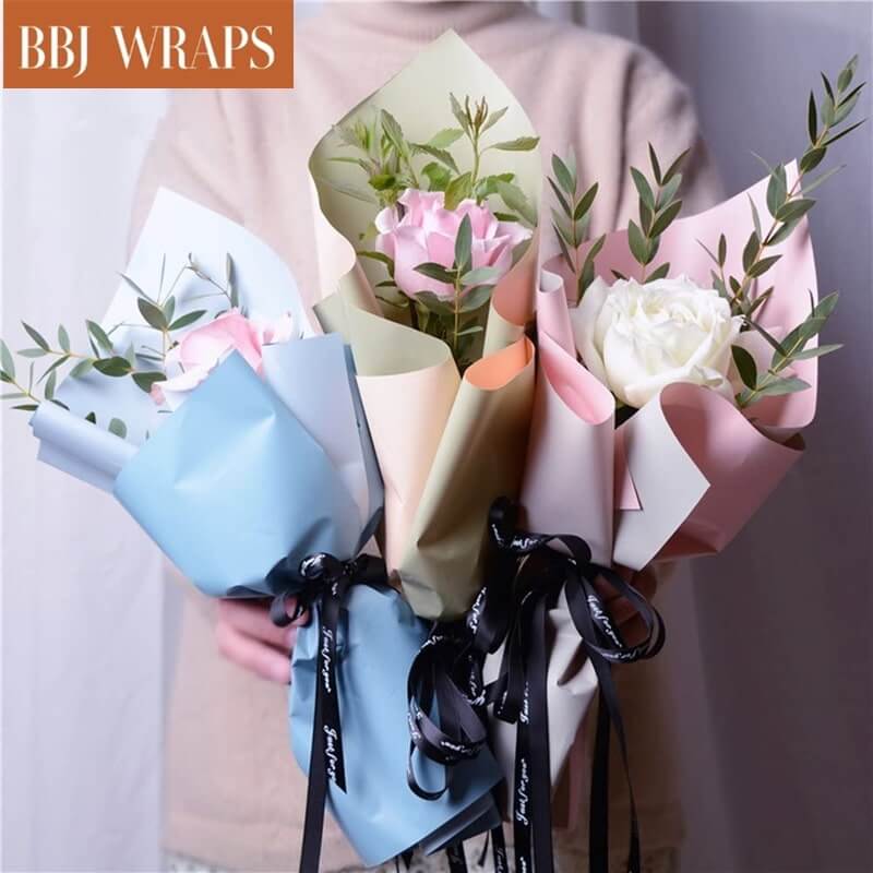 Bbj Wraps BBC Clear Flower Bouquet Bags with Handle Florist Shop Packaging Supplies, 5 Pcs (4.7 * 9.5 * 10.2 inch)