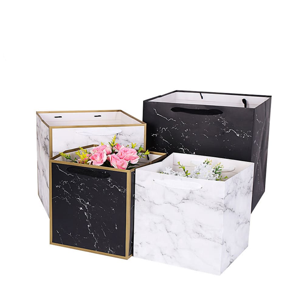    gift-bag-for-flower-bouquet