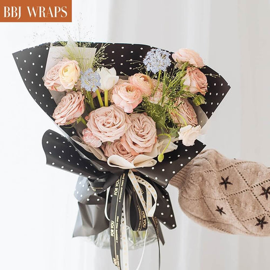 A florist shares her favorite flower wrapping styles and techniques – BBJ  WRAPS